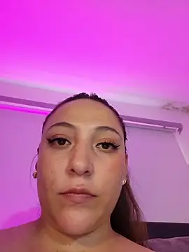 VickyHoult's Live XXX Chat