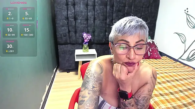 Charlotte__Gray Obrolan Langsung XXX