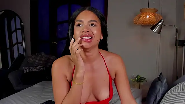 nayah__ Show in webcam