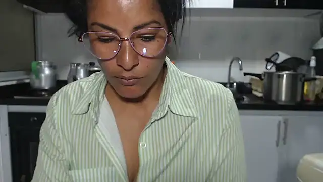 kateleyagrey's Webcam Show