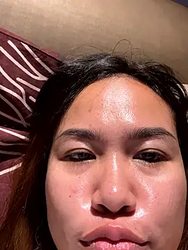 Ponthip's Live XXX Chat