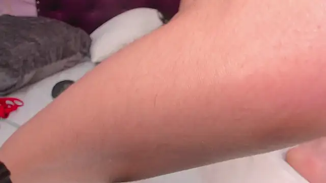 khloe_cutee's Live XXX Chat