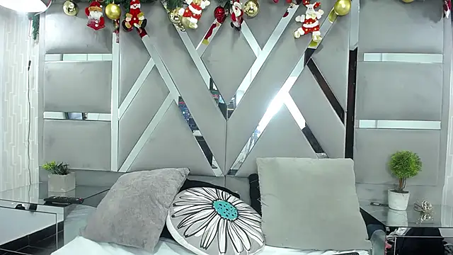 MonzerratBoyer's Live XXX Chat