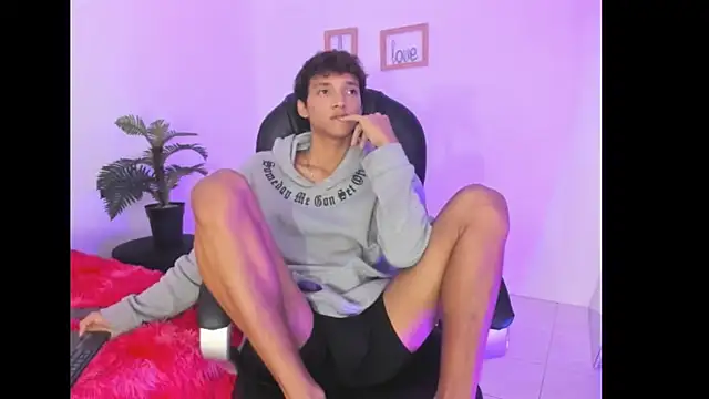 im_ralff's Live XXX Chat