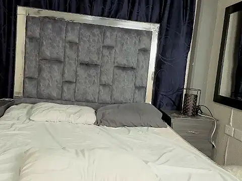 Sembang XXX Secara Langsung LeoMonnroe