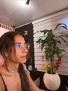 elegant__rouse's Live XXX Chat