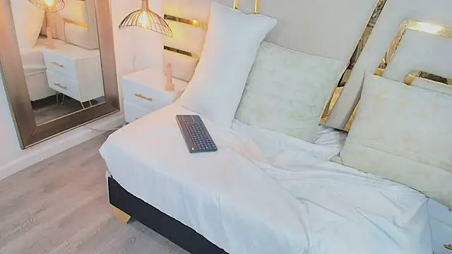 Noelle_Minx's Live XXX Chat