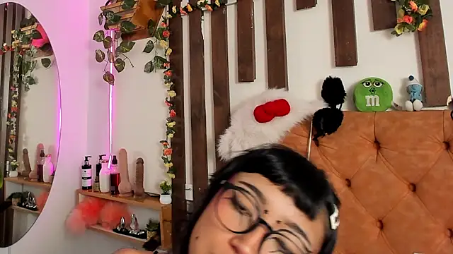 MeowMota_'s Live XXX Chat