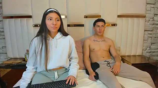 ScarlettAndLucas 现场XXX聊天