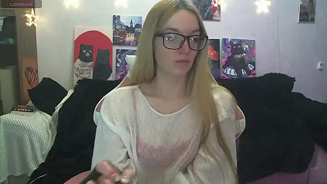 SecretSophia's Live XXX Chat