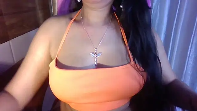 Yashika_Loves' Live XXX Chat