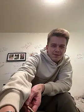 Toyjungee's Live XXX Chat