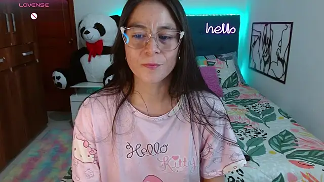 antonella_sweet33: онлайн-секс-чат