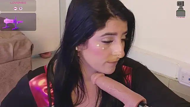 _Linoshka_1's Live XXX Chat