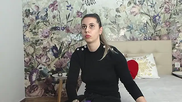 RoseDiamond06's Live XXX Chat