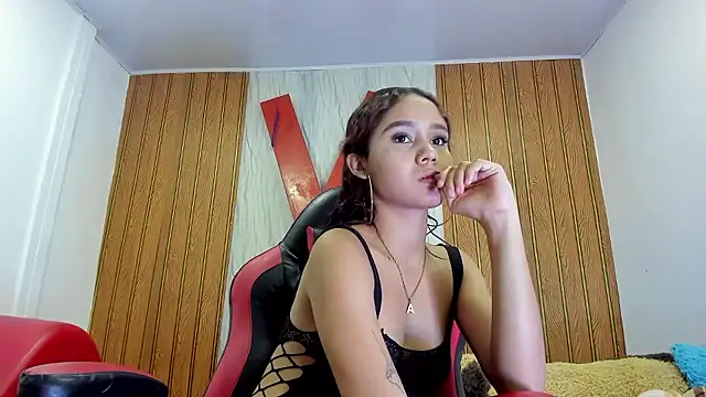 MarianaManzur: онлайн-секс-чат