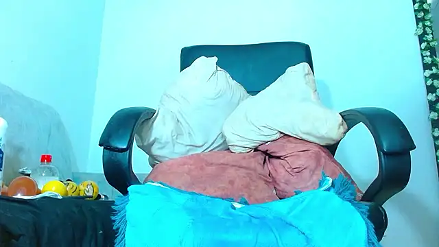 Nataly_Burning's Live XXX Chat