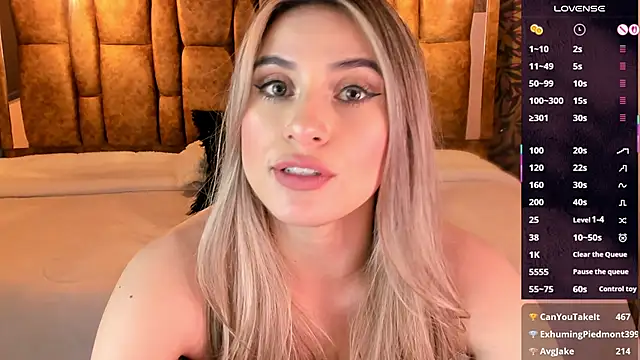 KiaraCarter's Live XXX Chat