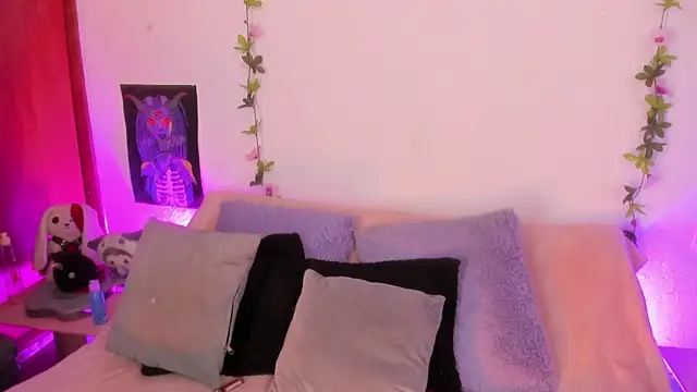 Cata_green's Live XXX Chat