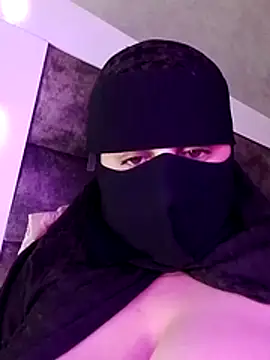 LANA___sexy Adlı Modelin Canlı XXX Sohbeti