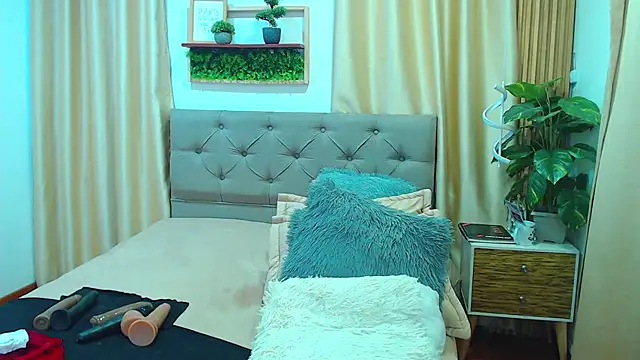 sasi_luna's Live XXX Chat