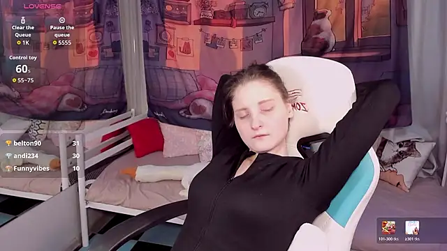 Chatroom XXX en direct de KiraDuvall