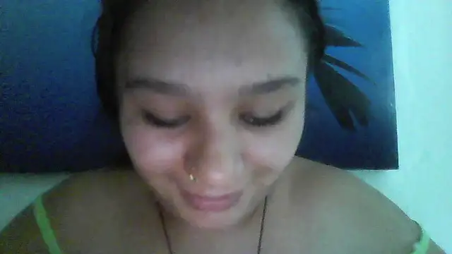 Charis_21 Live XXX-chat