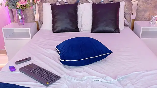 Chatroom XXX en direct de LolaGray__