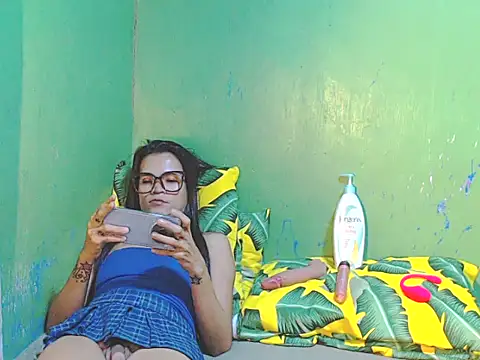 DirtyFistingBarbie 在線直播表演