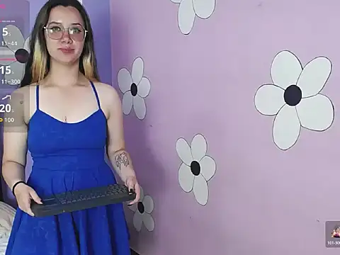 Alaiia___'s Live XXX Chat