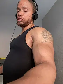 Fathero1time's Live XXX Chat