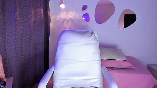 Caroliina_Saenz's Live XXX Chat