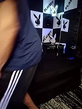 CountryPlayboy45 Show in webcam