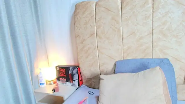 Chatroom XXX en direct de AvaX_777