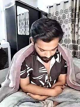 avi007p's Webcam Show