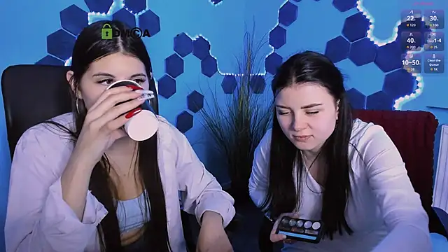 lizzie_boom_'s Live XXX Chat