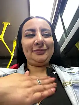 Abril_Luv's Live XXX Chat