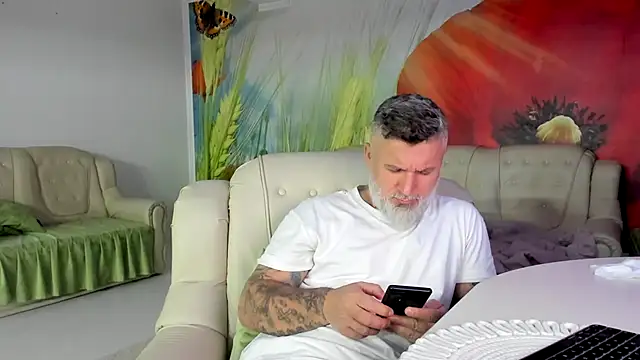 XXX chat uživo modela BlowMyXXL