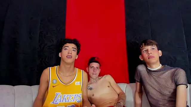 XXX chat uživo modela Pleasure_boys_hot