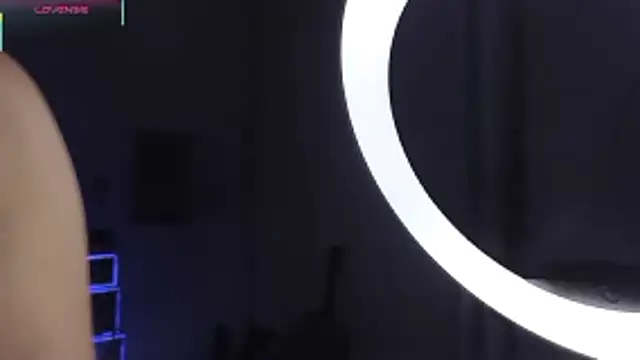 Chat +18 de chirlleyy ao vivo