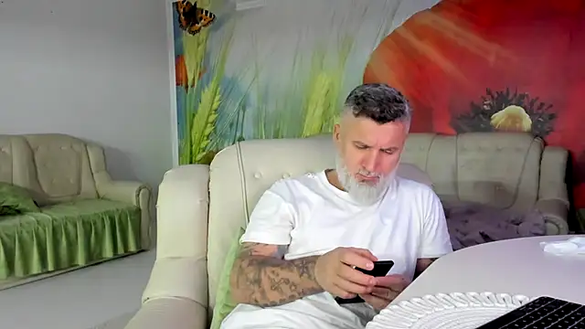 BlowMyXXL: διαδικτυακό σόου στην κάμερα