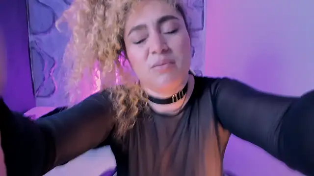 Kateryn_'s Live XXX Chat