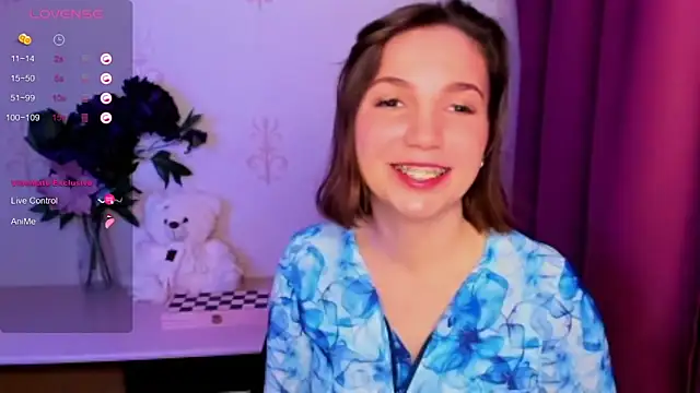 KindHazelHere_'s Live XXX Chat