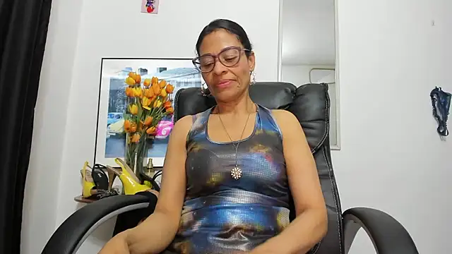 Aries_Mature's Live XXX Chat