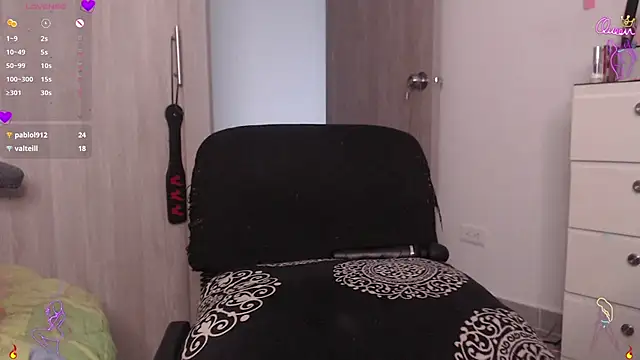 scarlett_diamond11's Live XXX Chat