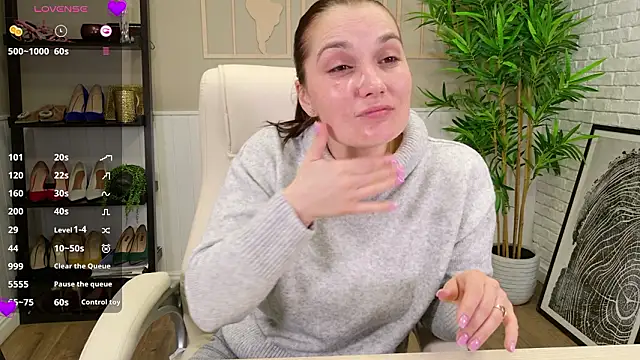 SelineSole's Live XXX Chat