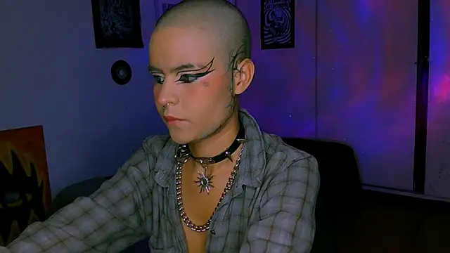 alex_one888n Live XXX chat