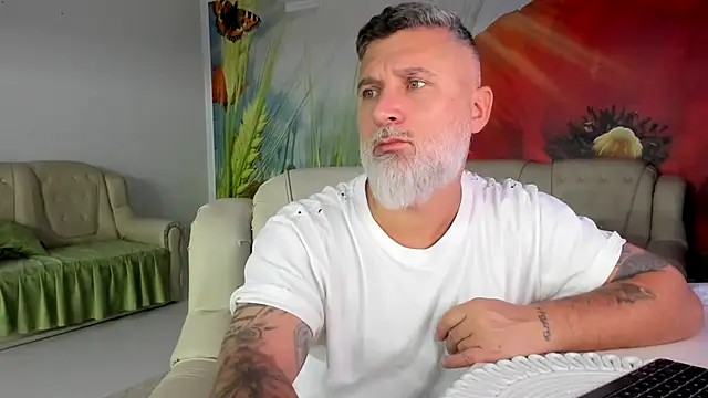 BlowMyXXL's Webcam Show