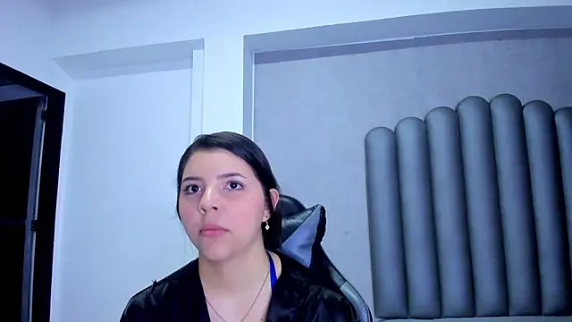 Charlotte-Star's Live XXX Chat