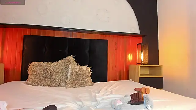 Jessi_Suho's Webcam Show